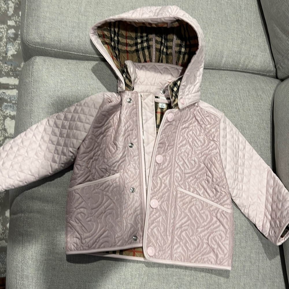 Burberry jacket pink 2Y size used. Great condition.